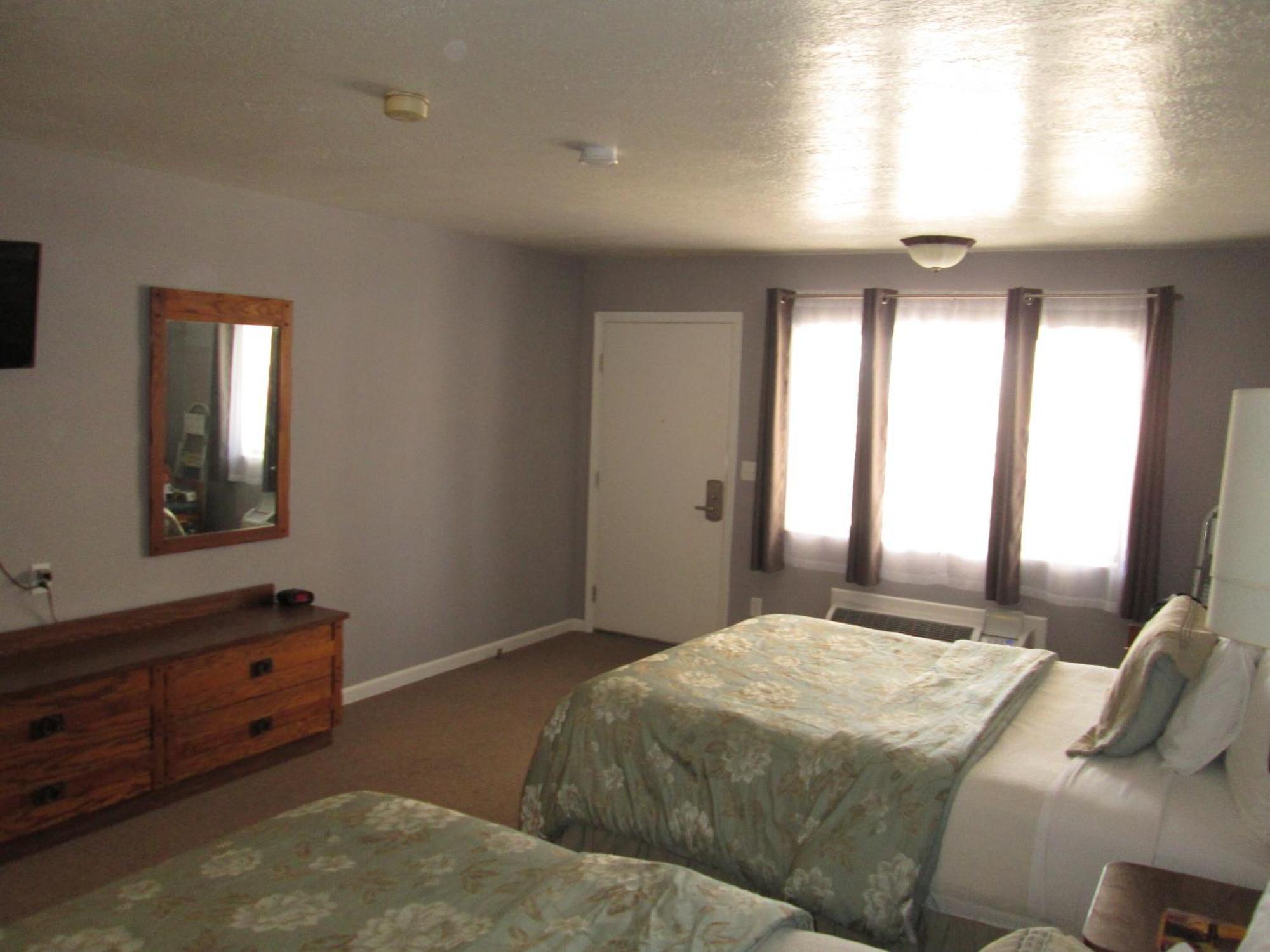 Jim Butler Inn & Suites Tonopah Room photo