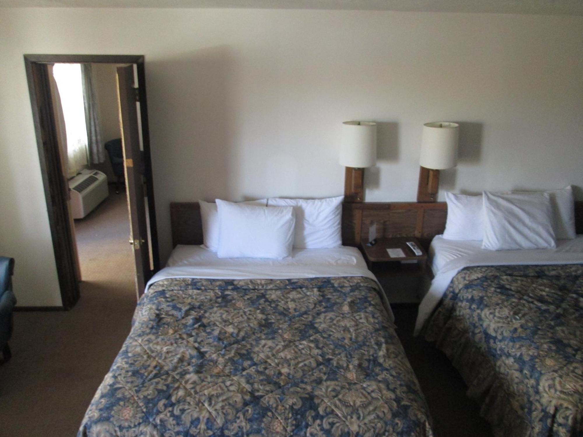 Jim Butler Inn & Suites Tonopah Room photo